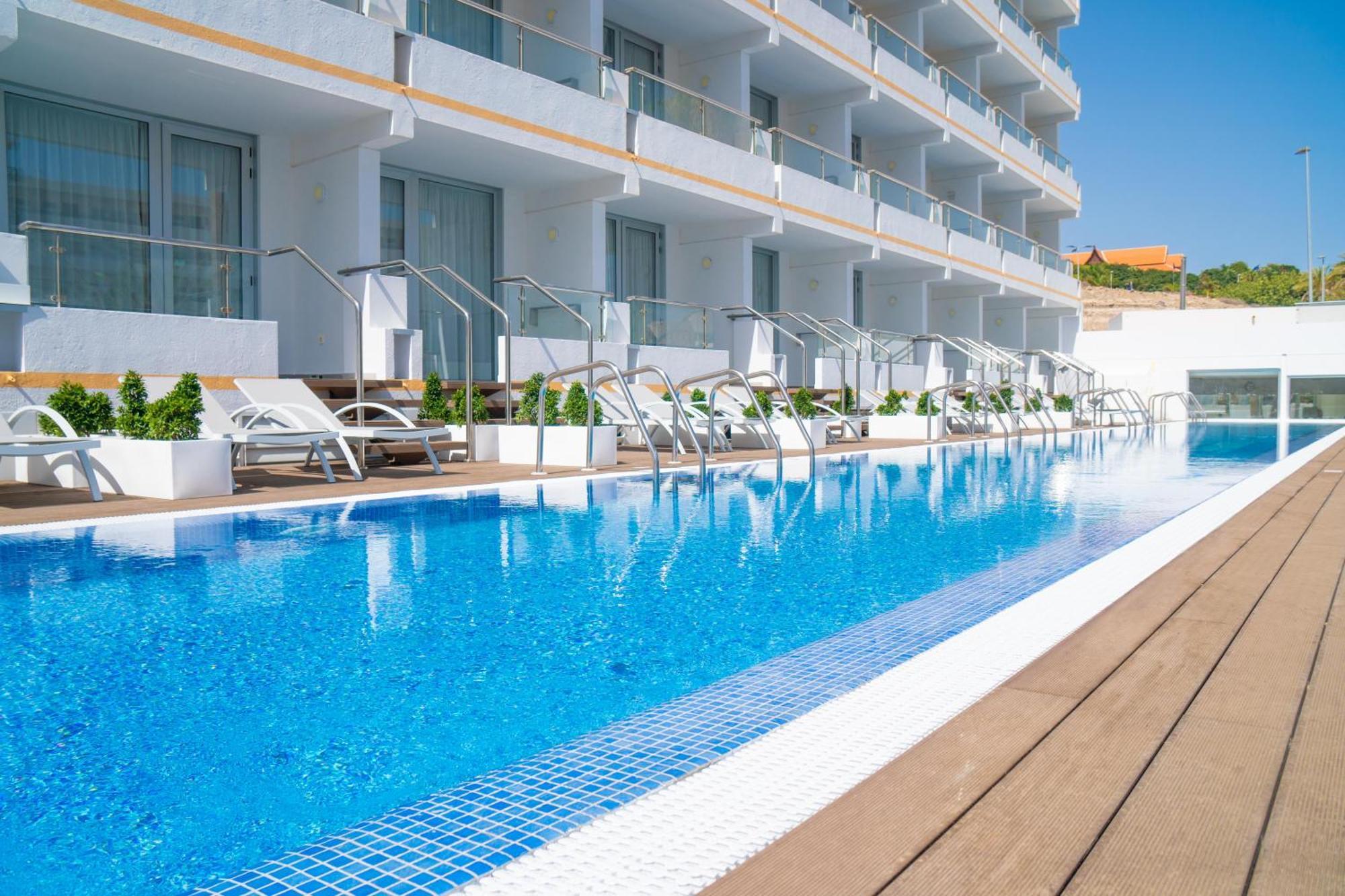 Coral Ocean View - Adults Only Hotel ปลายาเดลาสอเมริกาส ภายนอก รูปภาพ